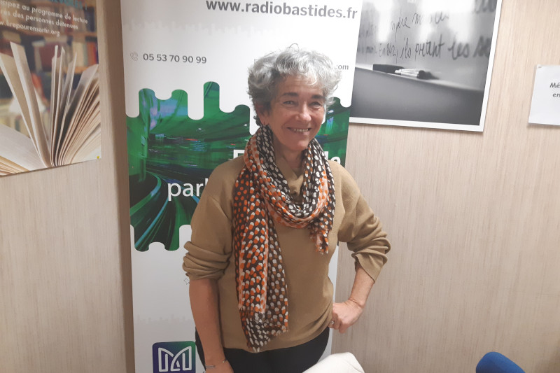 Radiobastides - Initiatives Citoyennes Lectures par Emmanuelle Derand