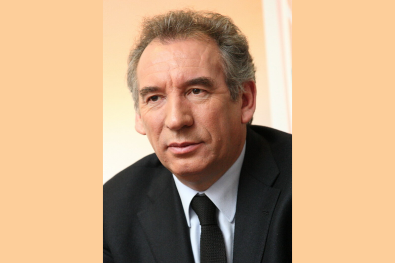 Radiobastides - Écho-Tidien À quoi sert François Bayrou ?